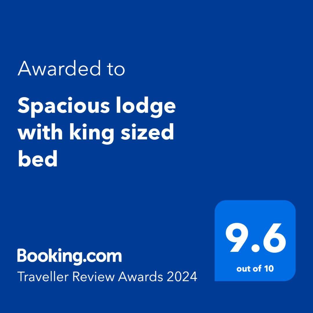 Spacious Lodge With King Sized Bed Inveraray Luaran gambar